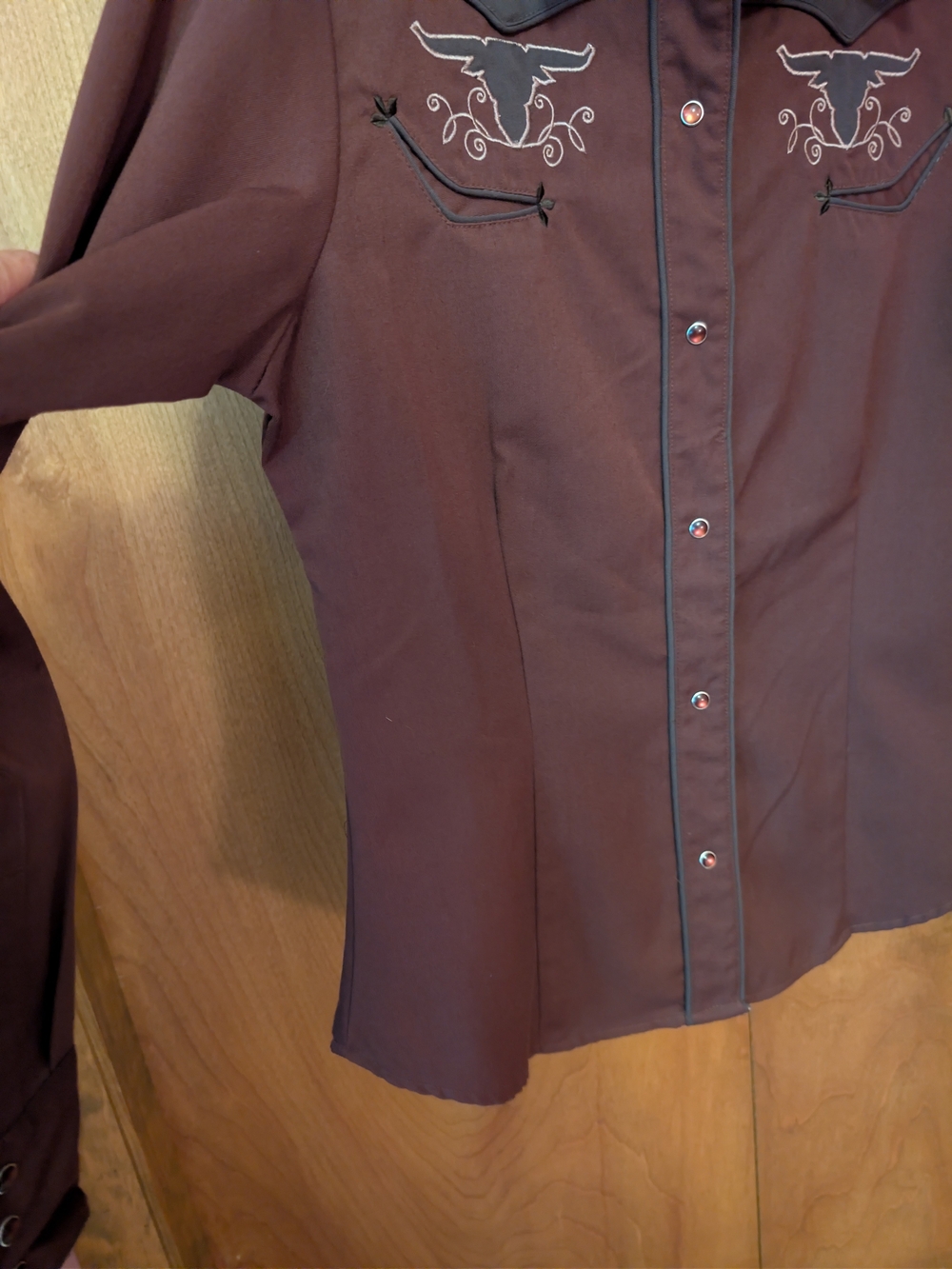 Roper Women's Brown Western Snap Shirt with Embroidery - Picture 7 of 16